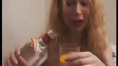 Fantastische Frau porno filme von reifen frauen schluckt eine riesige Ladung Sperma